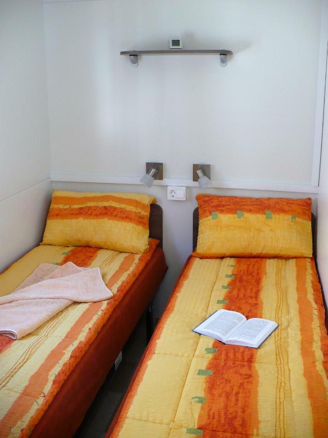 Victoria Mobilehome In Orsera Camping Resort Eksteriør bilde